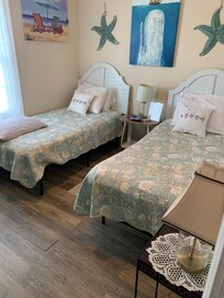 2nd bedroom.