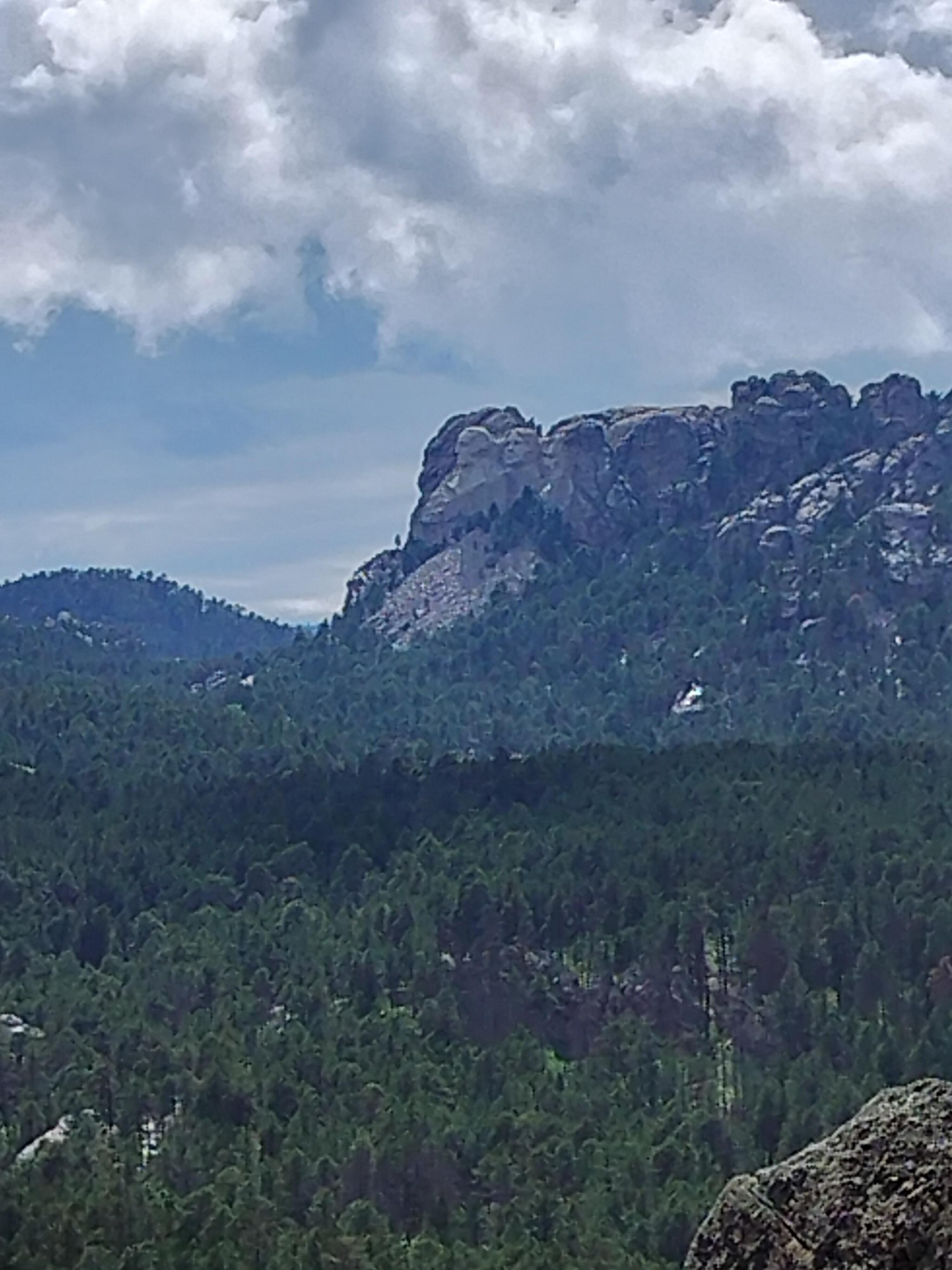 Your just 3 minutes from mount Rushmore 