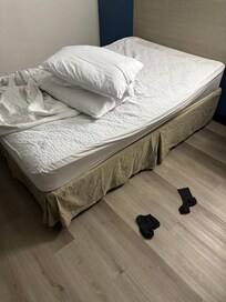 This is exactly how I found the room as soon as I first walked in.