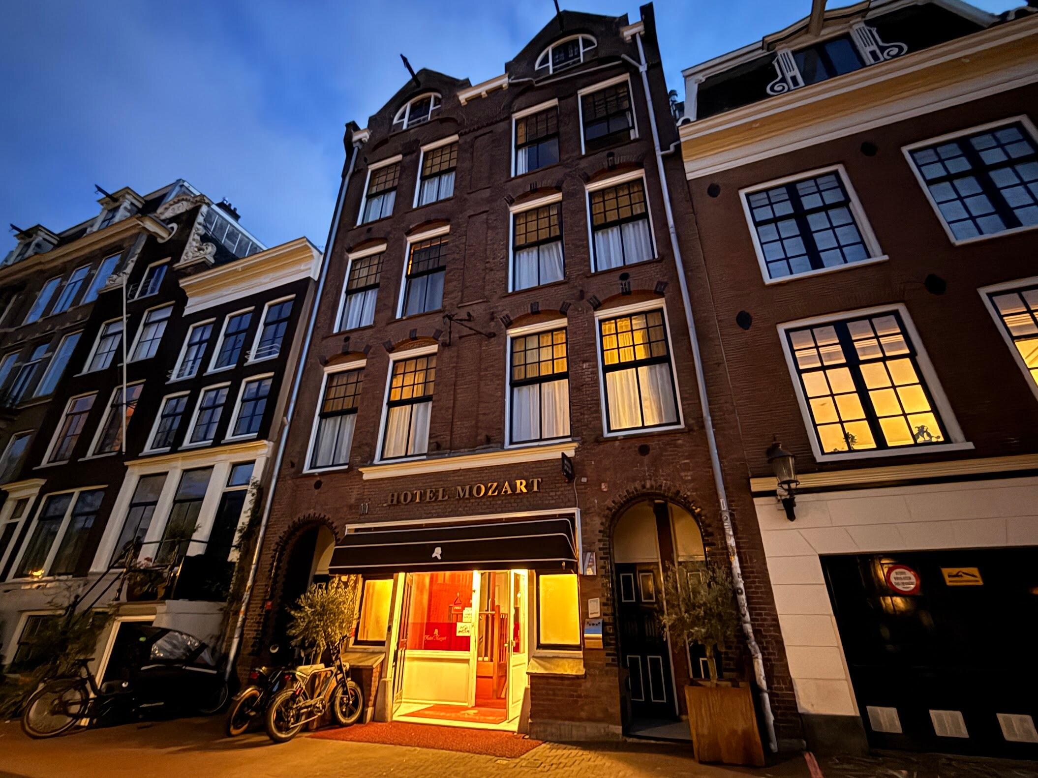 View of the exterior at dusk