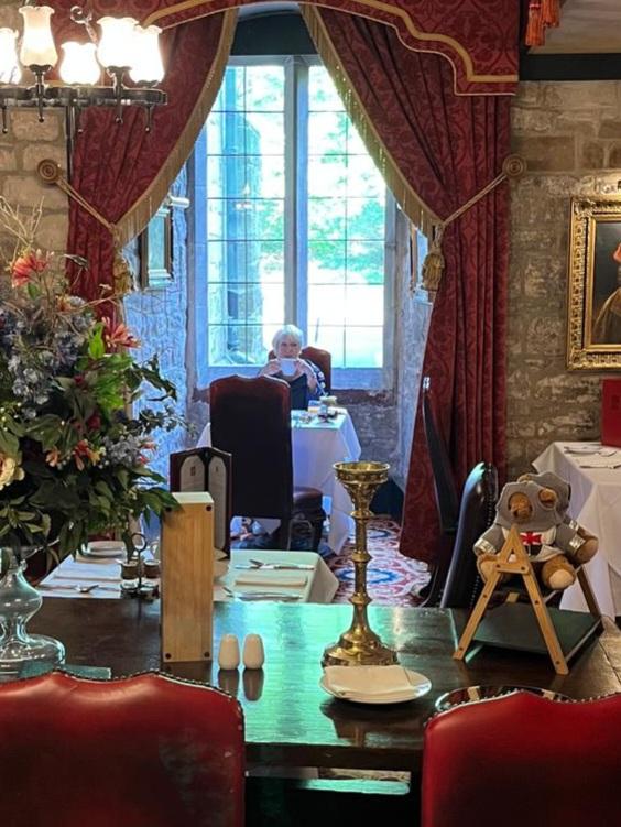 Romantic dinning