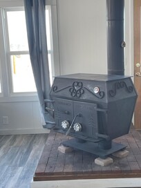 Wood burning stove