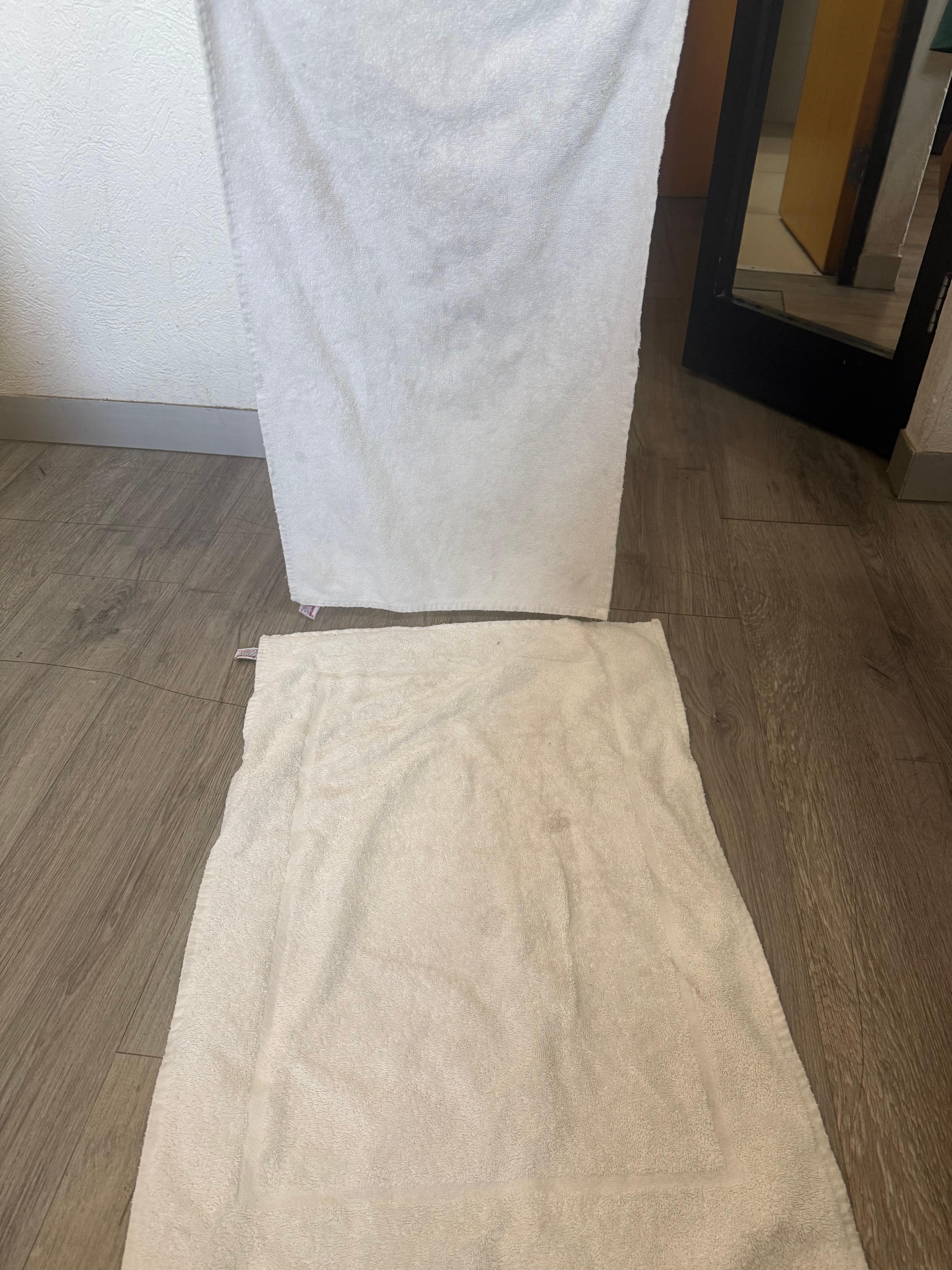 Not the list but the last super old rags disguised as towels ,can you tell me which on is floor mat and which one is hand towel????