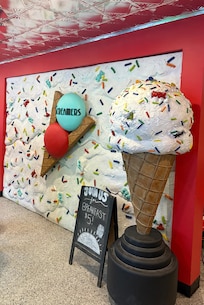 Breakfast store: Screamed Ice Cream
