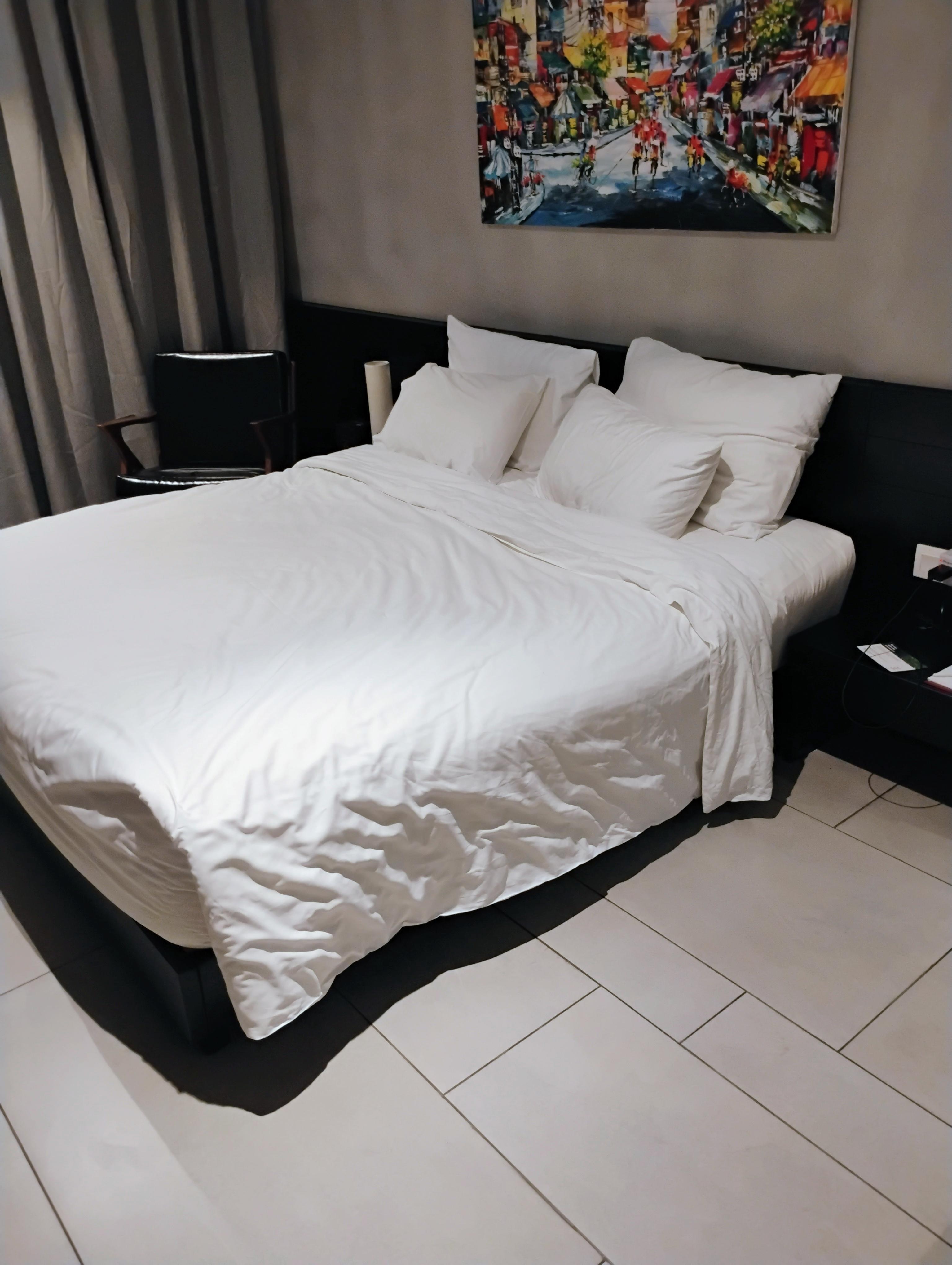 Very comfortable bed!!