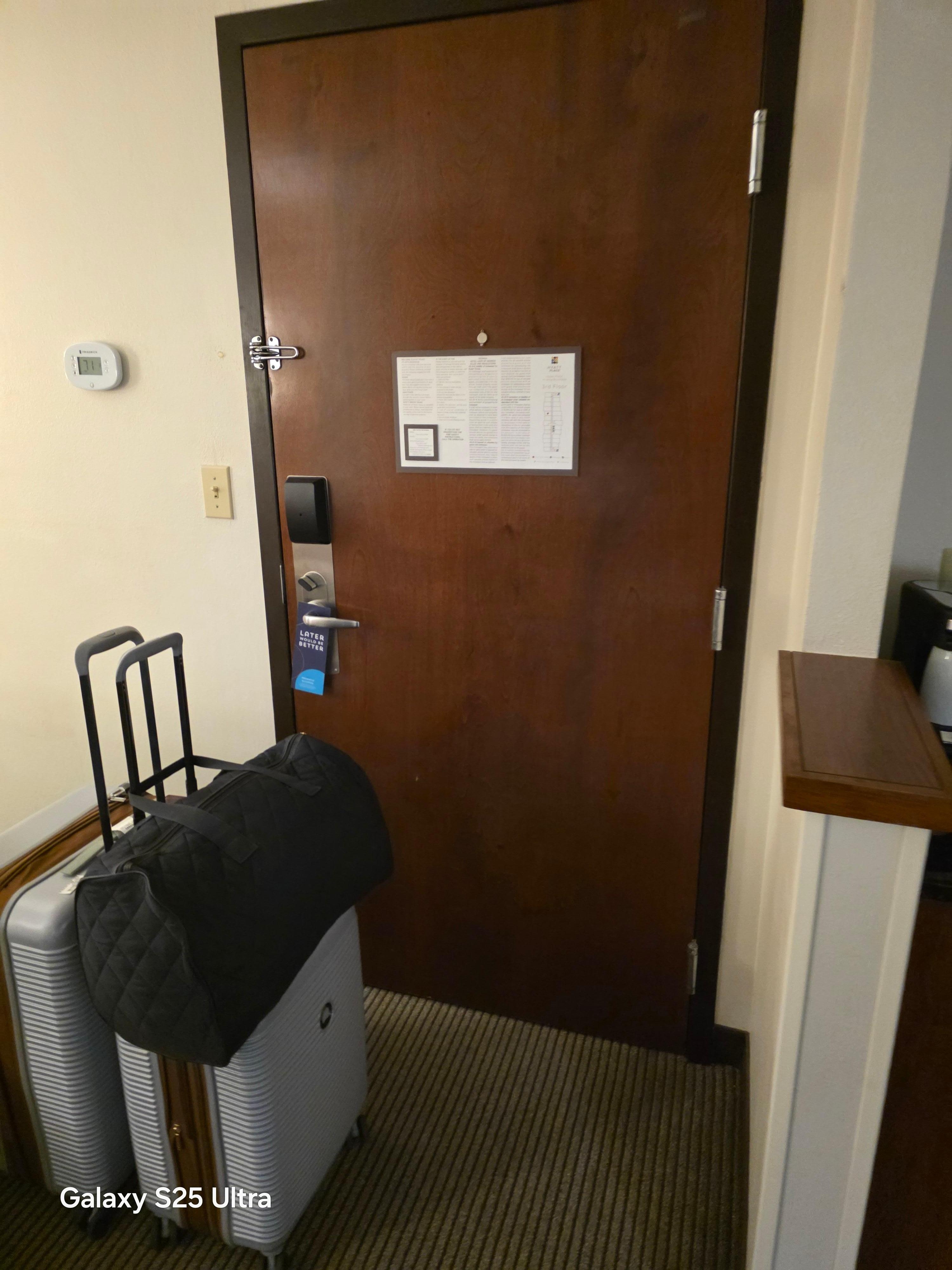 Love the space which can hold a family of 4 to 5