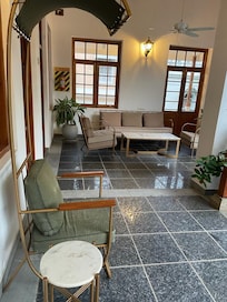 Passage Foyer area