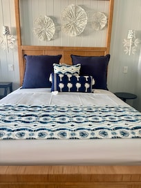 Classic and modern decor