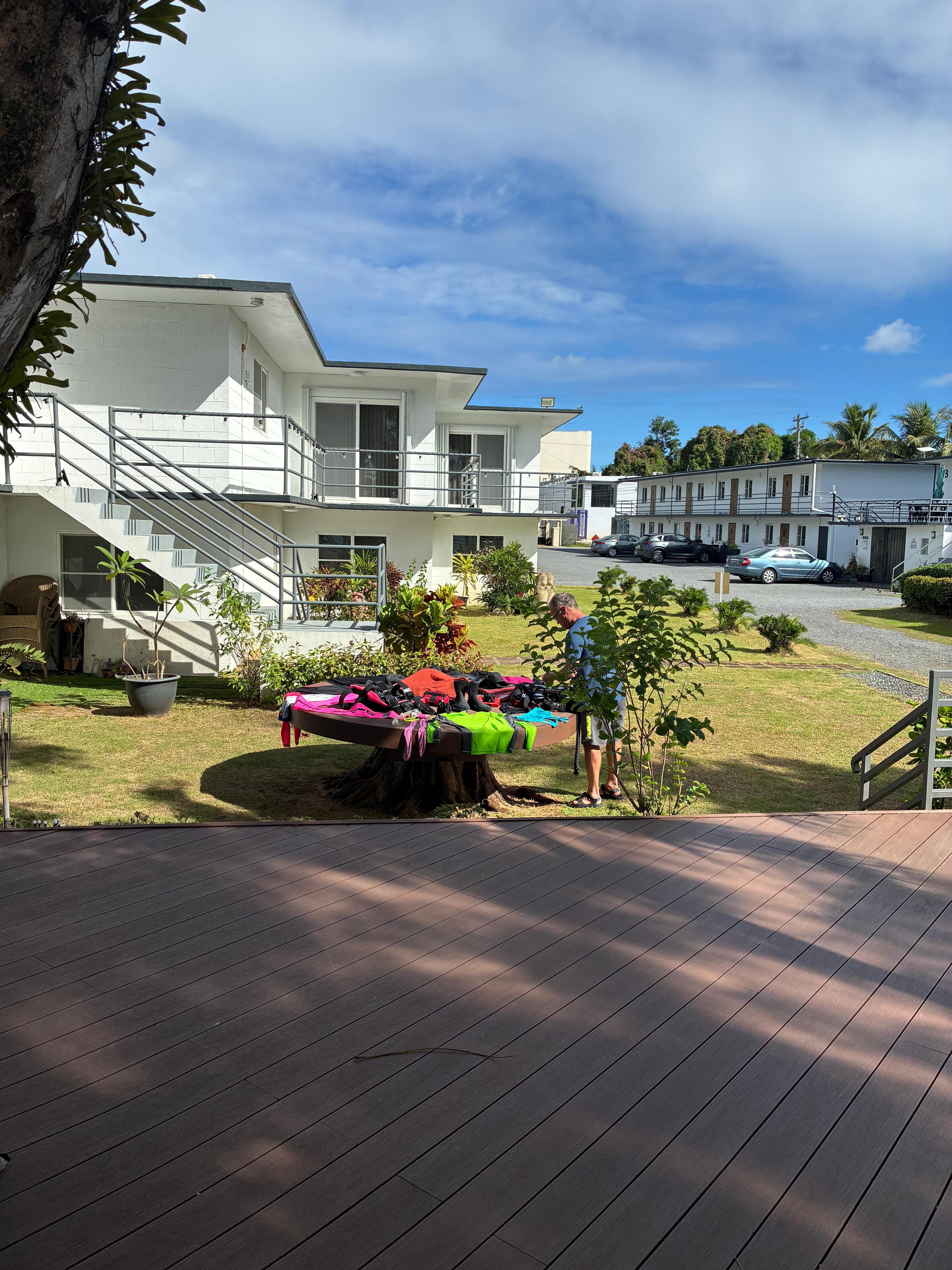 We are divers and the outside areas were perfect for rinsing and letting gear dry out before taking it back inside while we at in the shade. 
