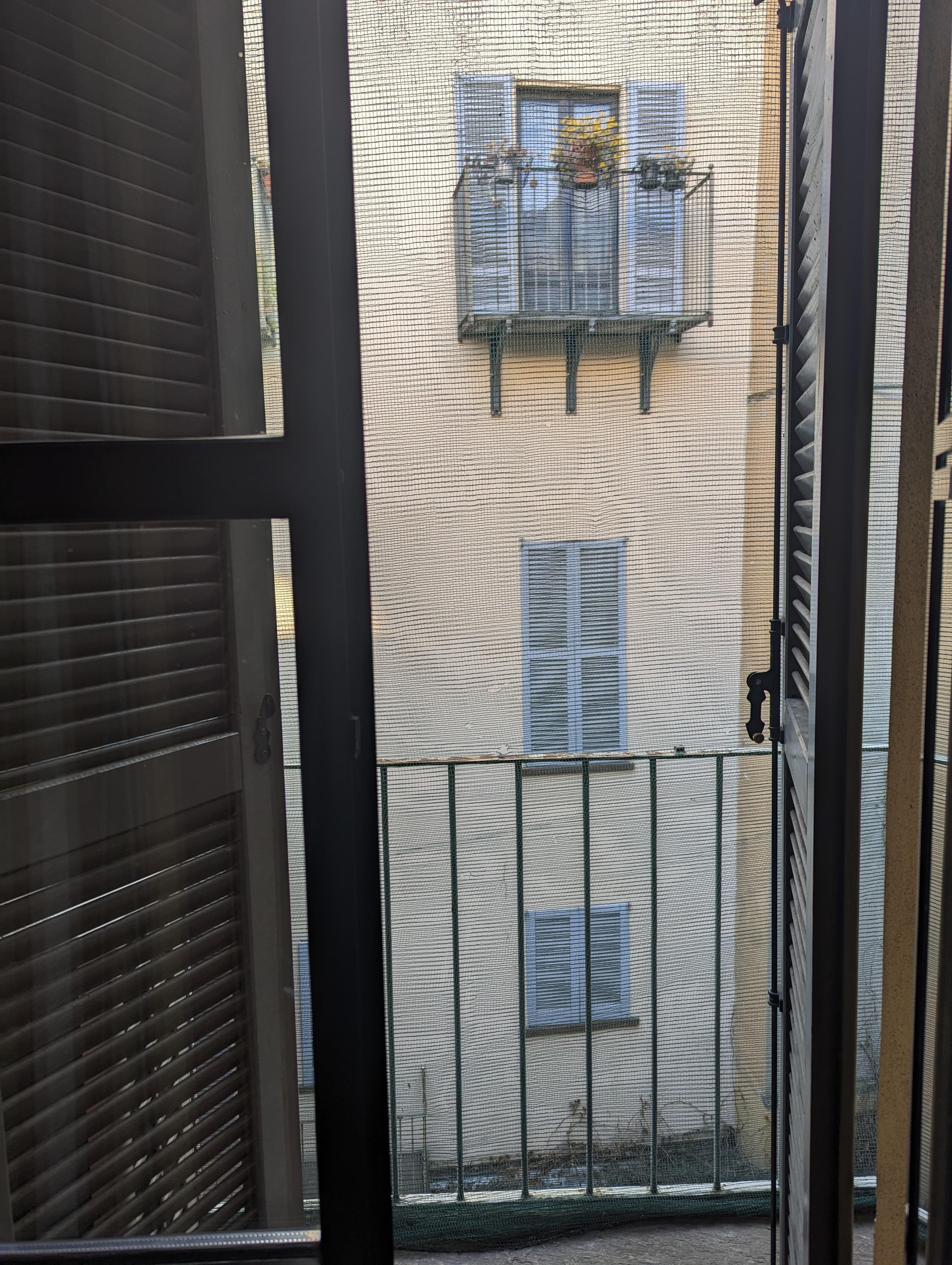 Window view close to opposite windows