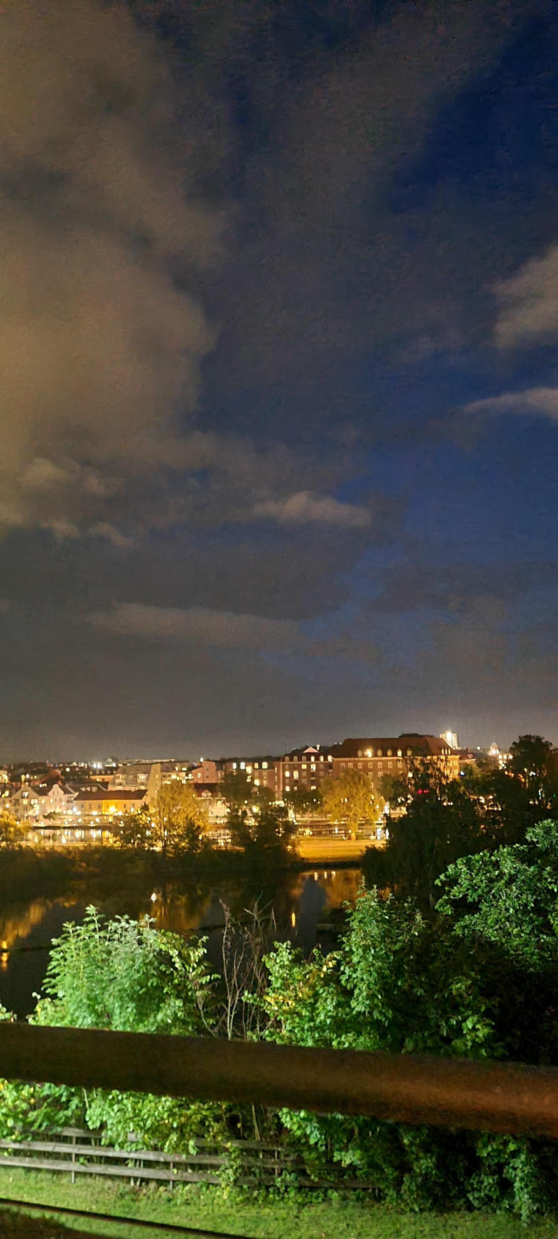 Kvälls utsikt från rummet