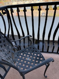 Outdoor furniture needs to be painted