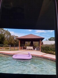 With the heater pool, I was able to chill out on at least 2 days of my trip. W ithout it, I would not have been able to.