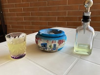 Hemgjord Limoncello på balkongen!