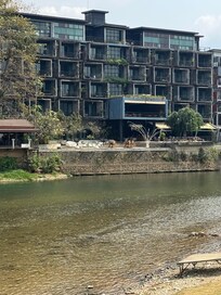 Nothing like picture advertised