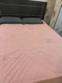 Stained bed