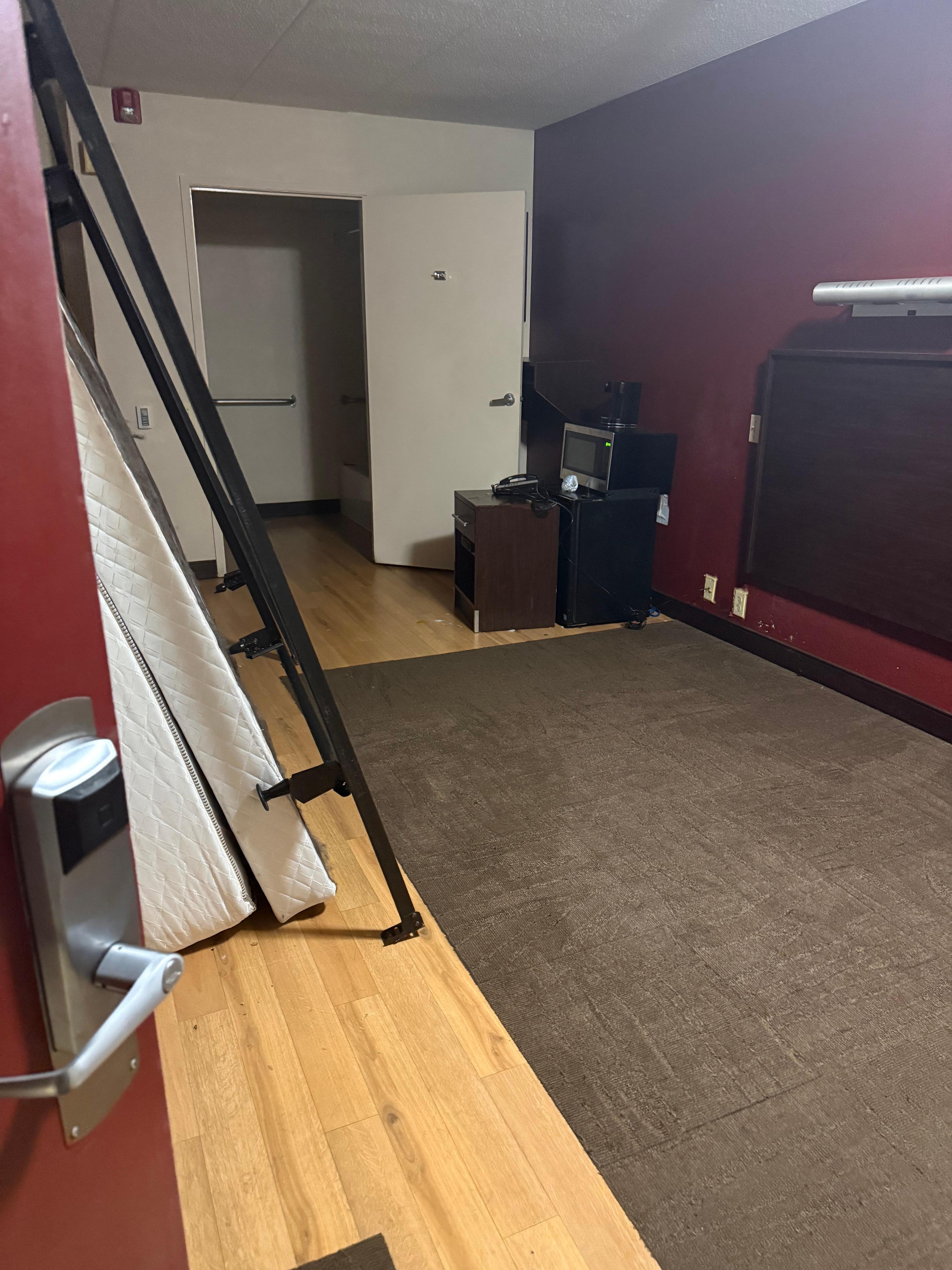 Second room they gave me was under construction 