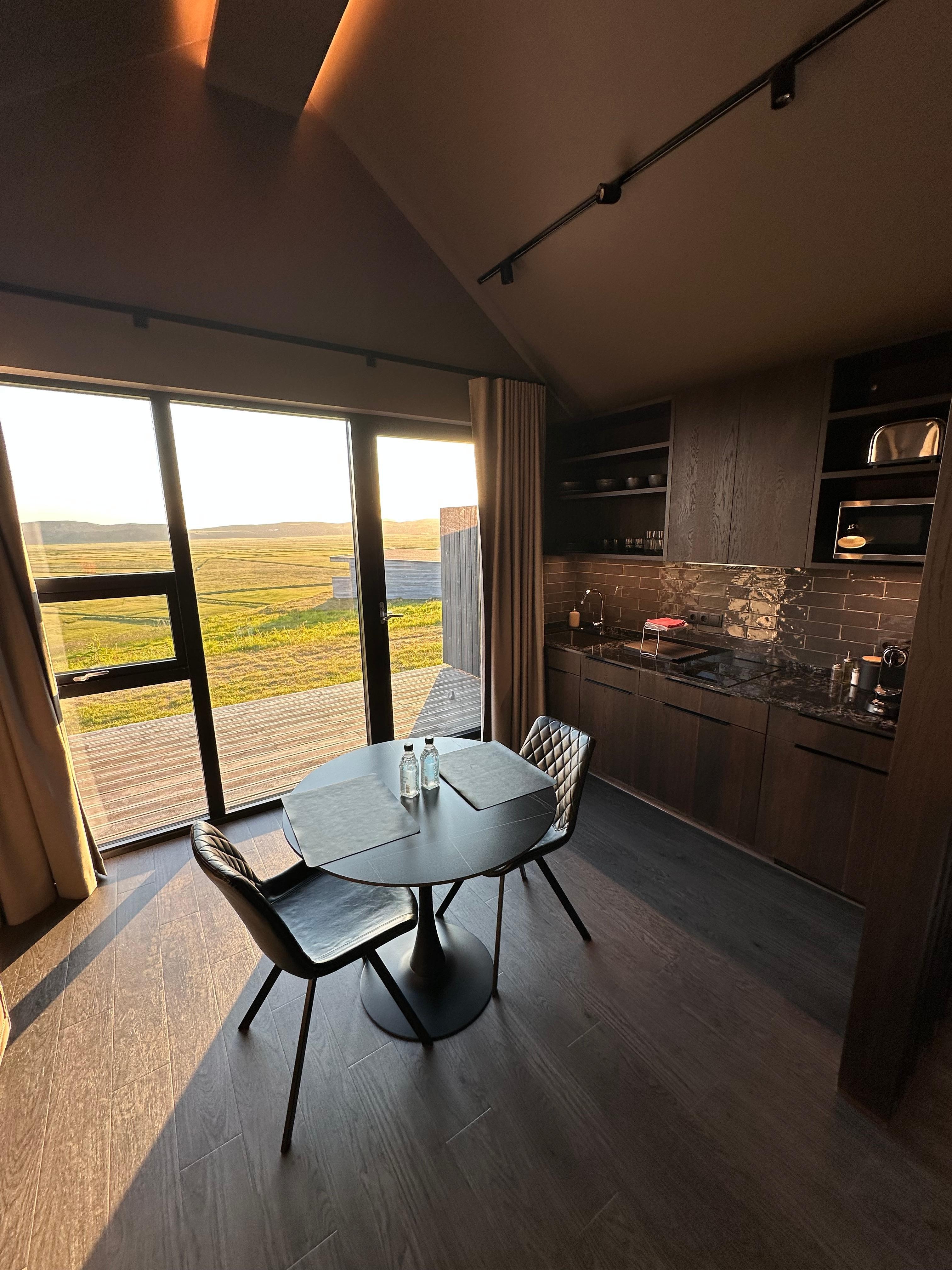 Nice kitchenette well stocked but no freezer or oven.