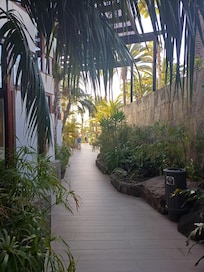 Vei mot spisesal og basseng