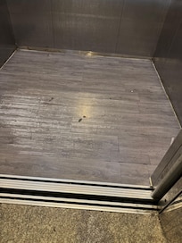 lift to rooms, very dirty