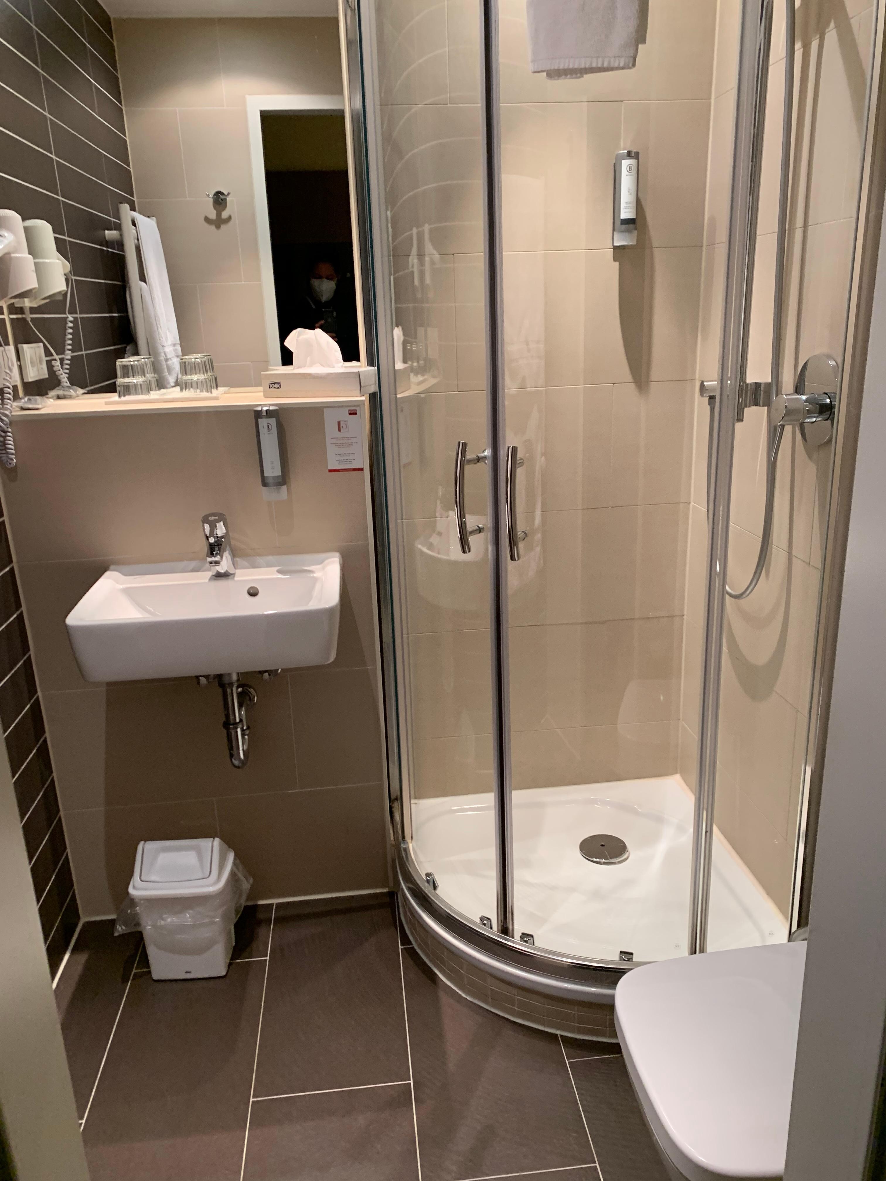 Baño de la habitación