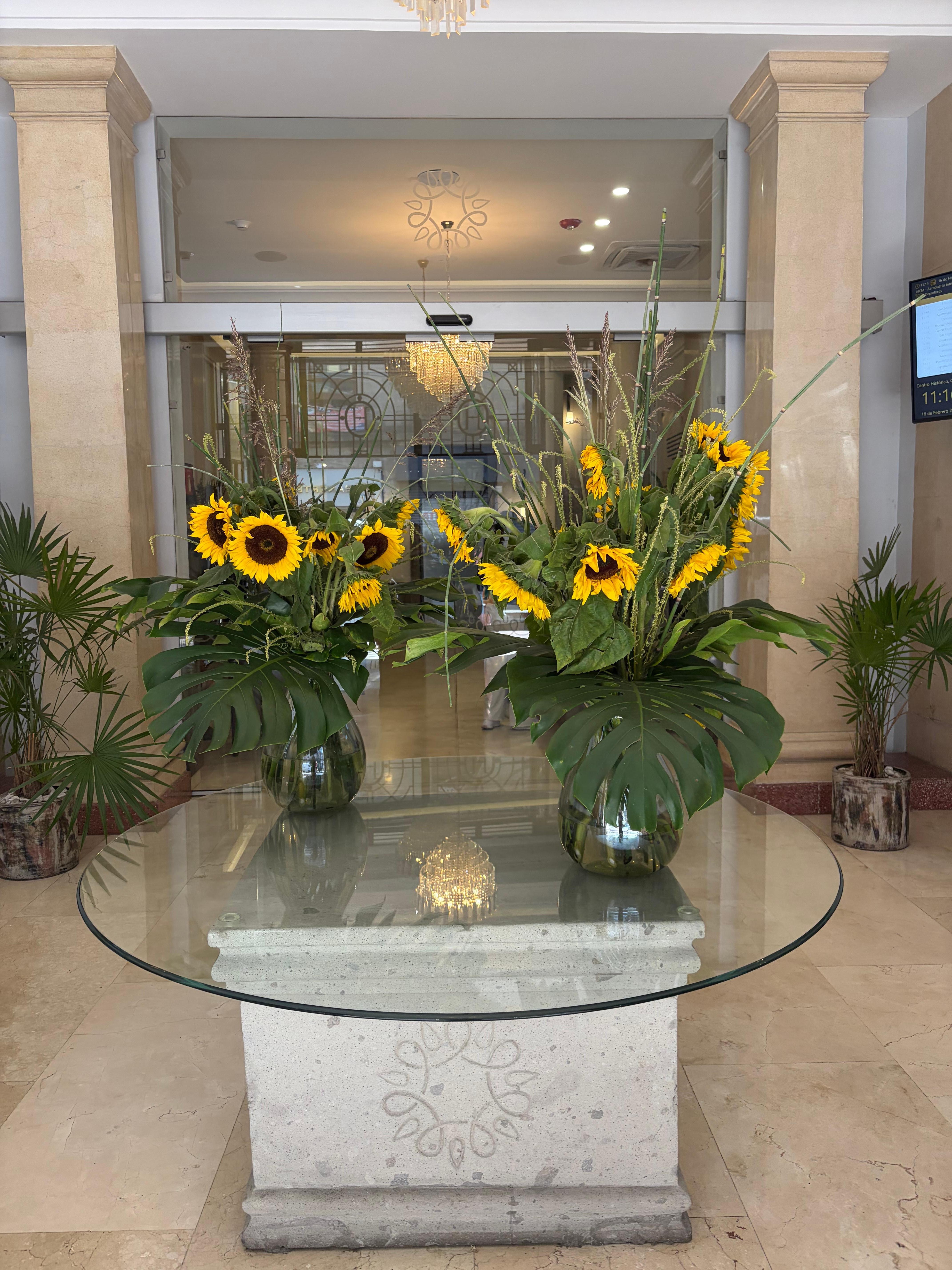 Beautiful fresh flowers are in the lobby to greet you everyday! 