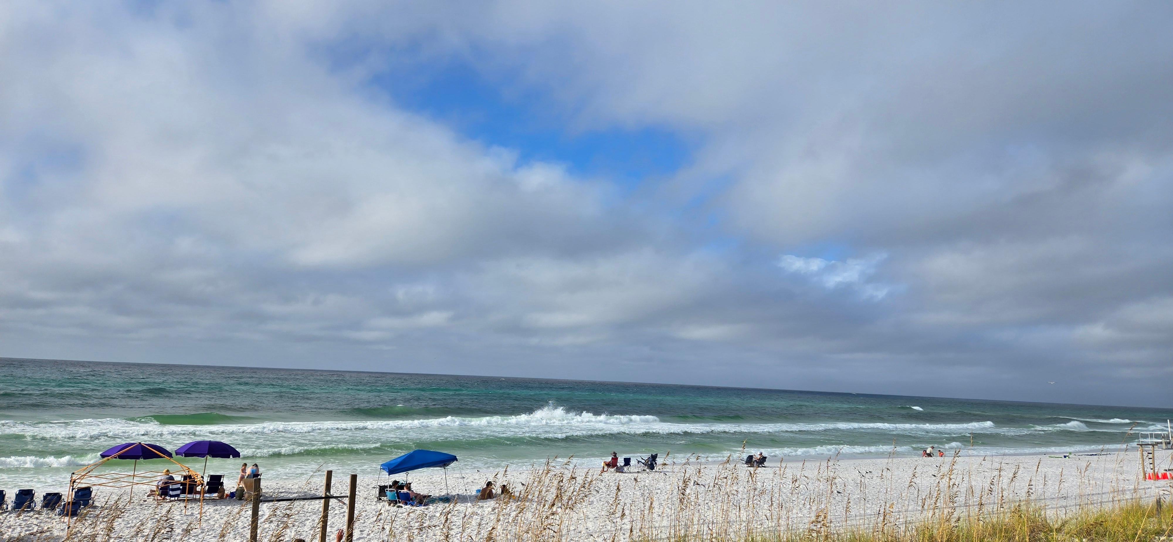 Nearby beach access, 4 to 5 minute walk