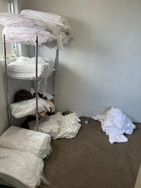 二階のエレベーター前