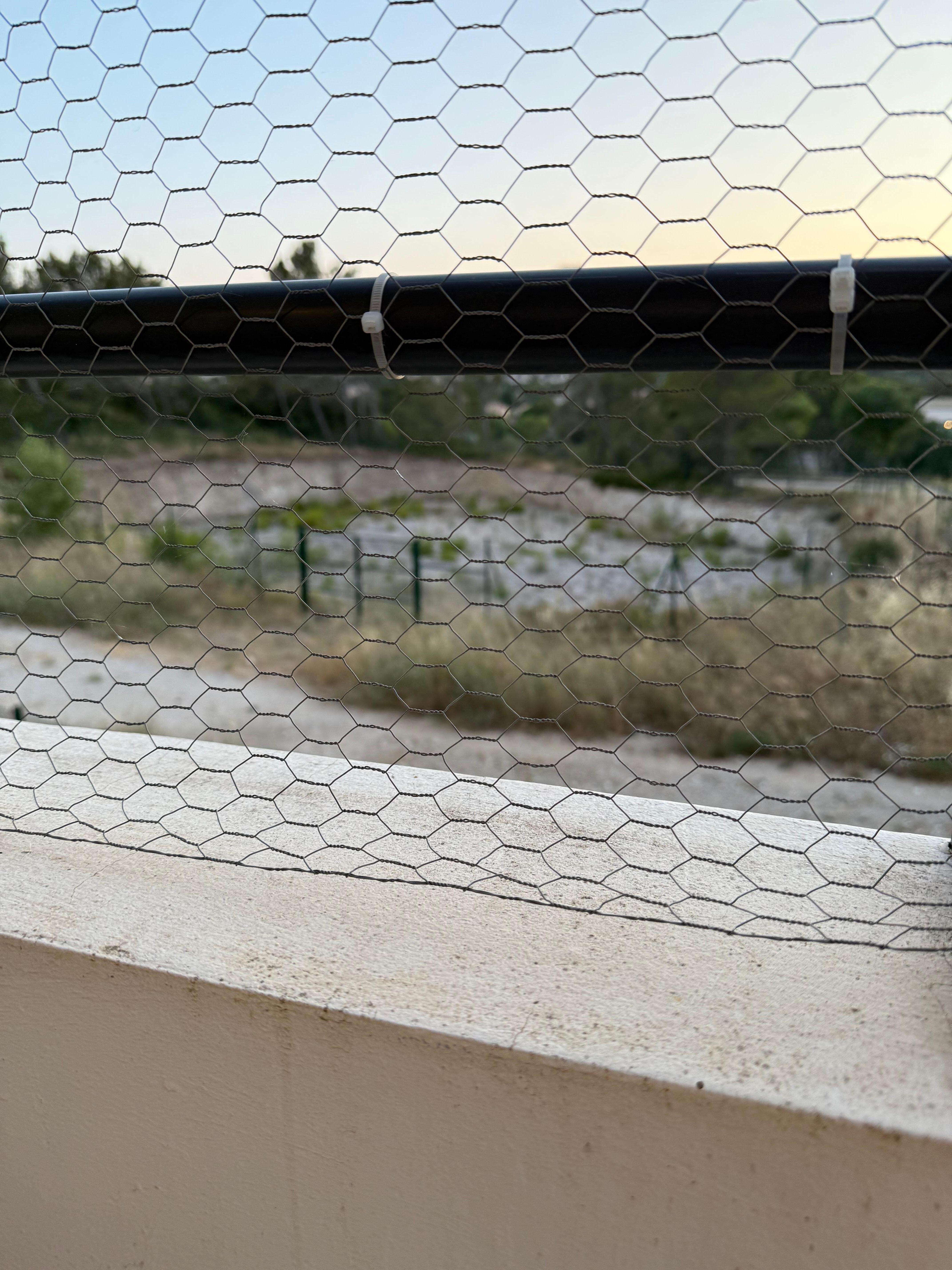 Balcony not as pictured on site