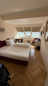 My room on floor 9