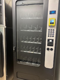 Nothing in vending machine 3rd floor