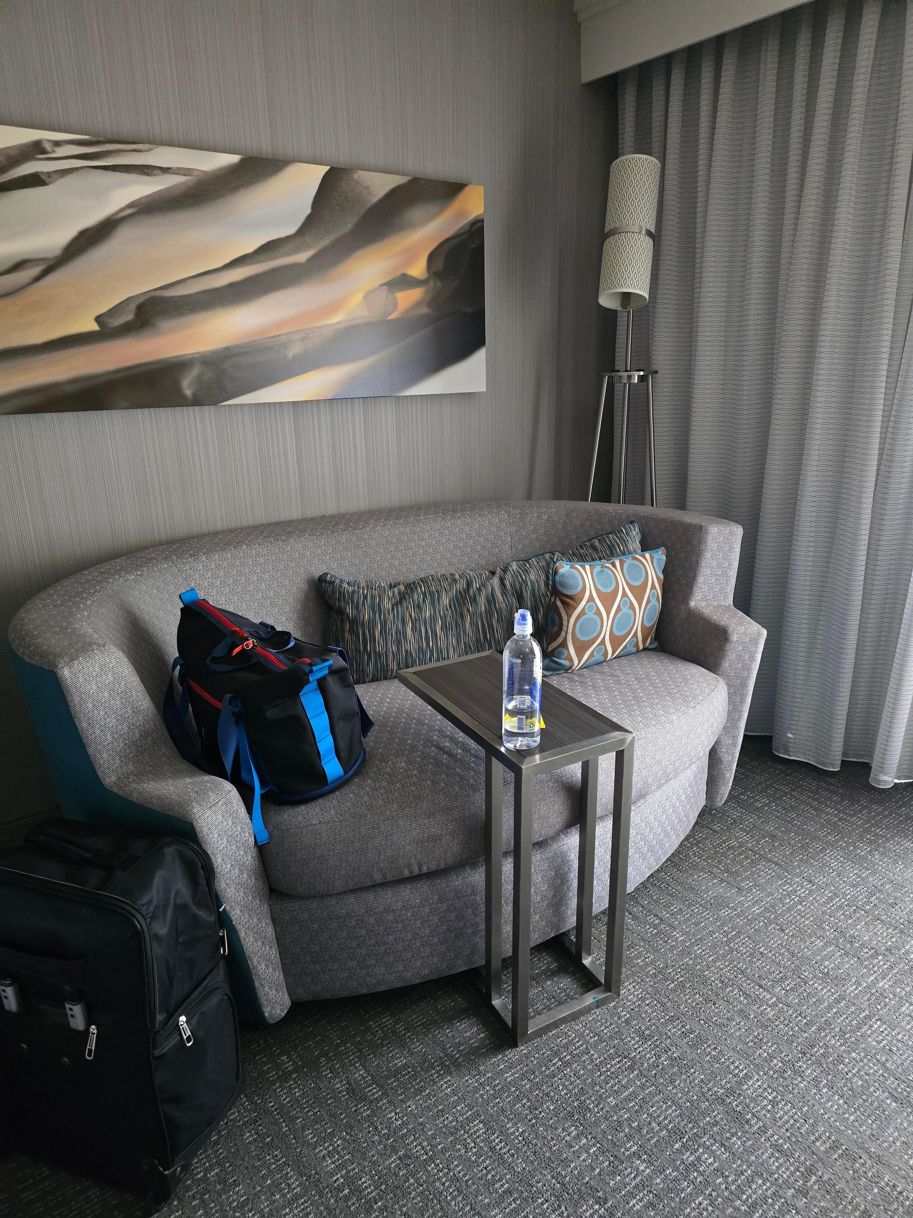 Great little sofa with coffee table/stand... super comfy room/bed!