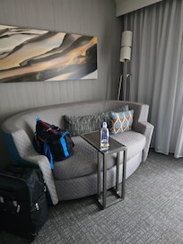 Great little sofa with coffee table/stand... super comfy room/bed!