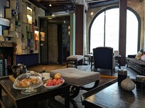 Lobby area with complimentary pastries, coffee and tea.