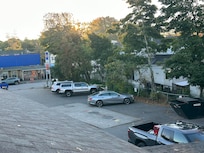 Le parking vu de la chambre