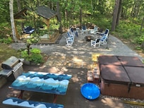 Gorgeous yard!!!