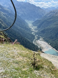 Lac de Fabrèges depuis la télécabine du lac d’Artouste