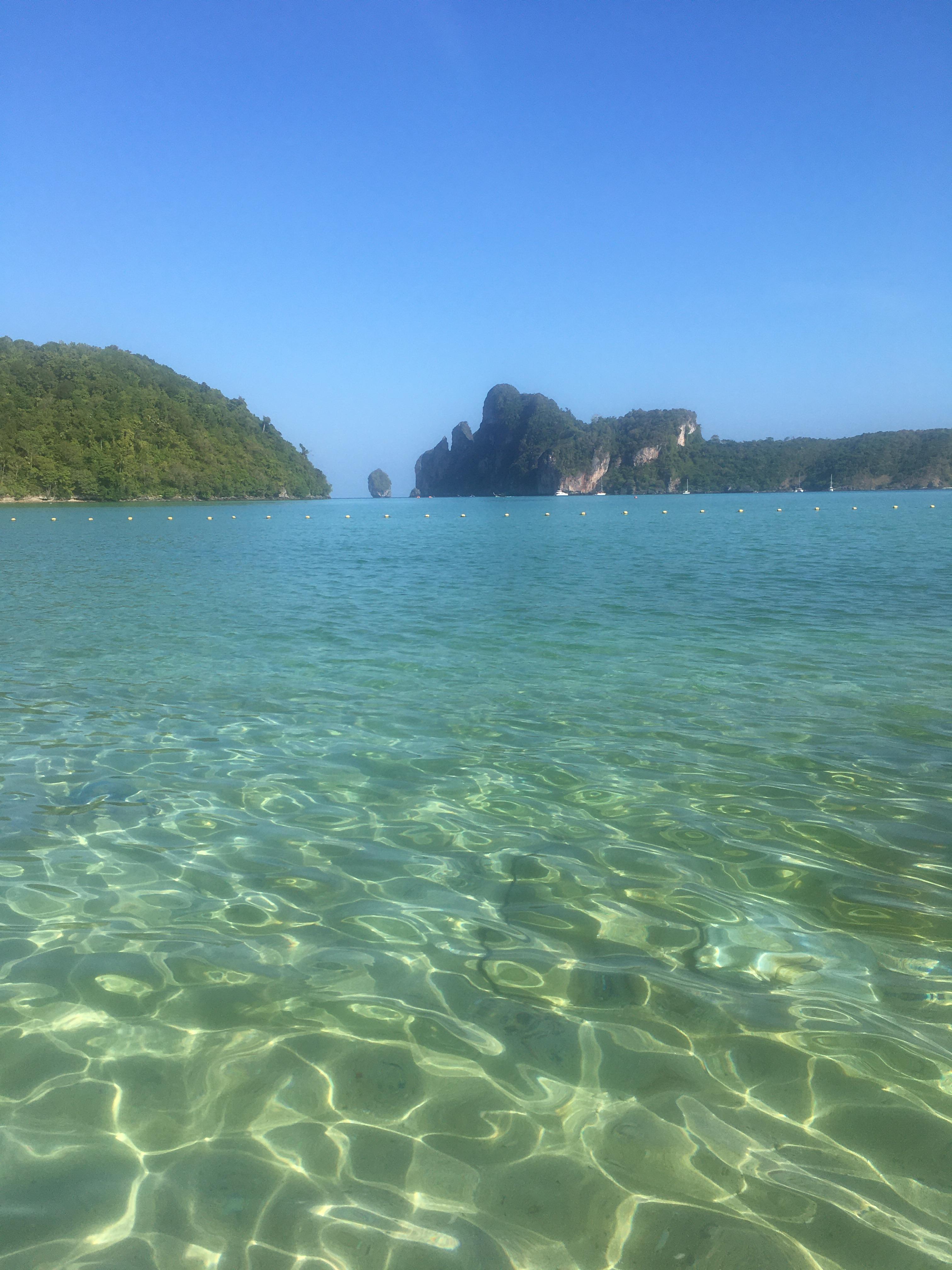 Vue de la plage, ou se trouve l’hôtel. 