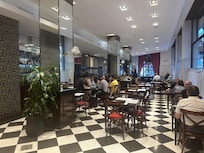 Restaurant for breakfast