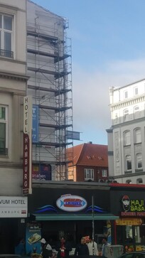 Außenansicht & Hoteleingang