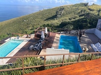 Vista das duas piscinas