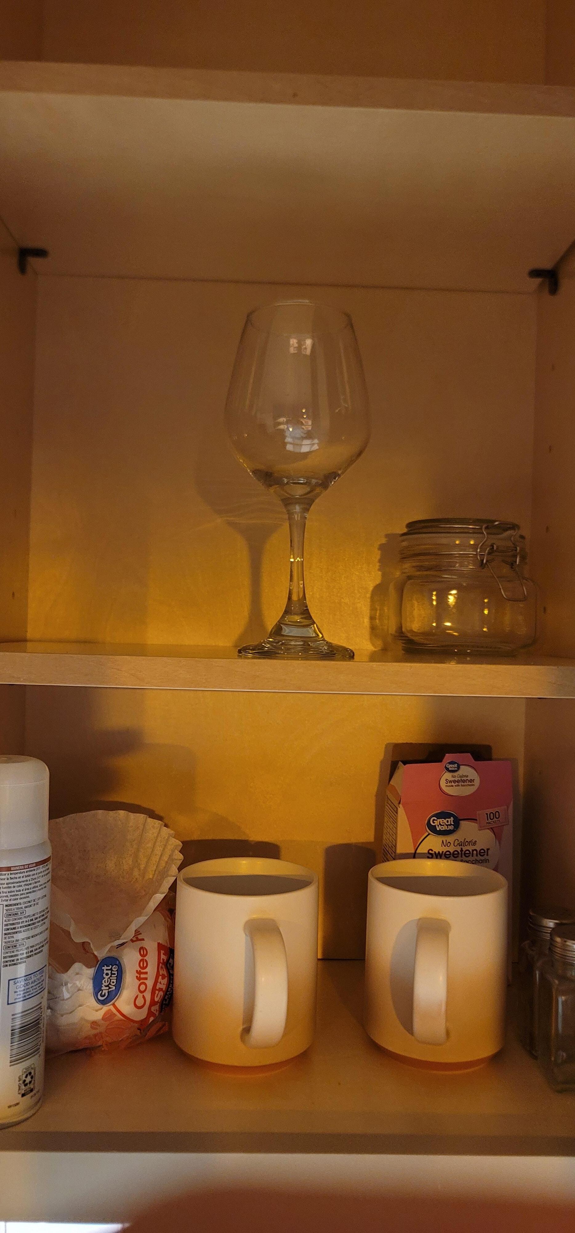 No drinking glasses 