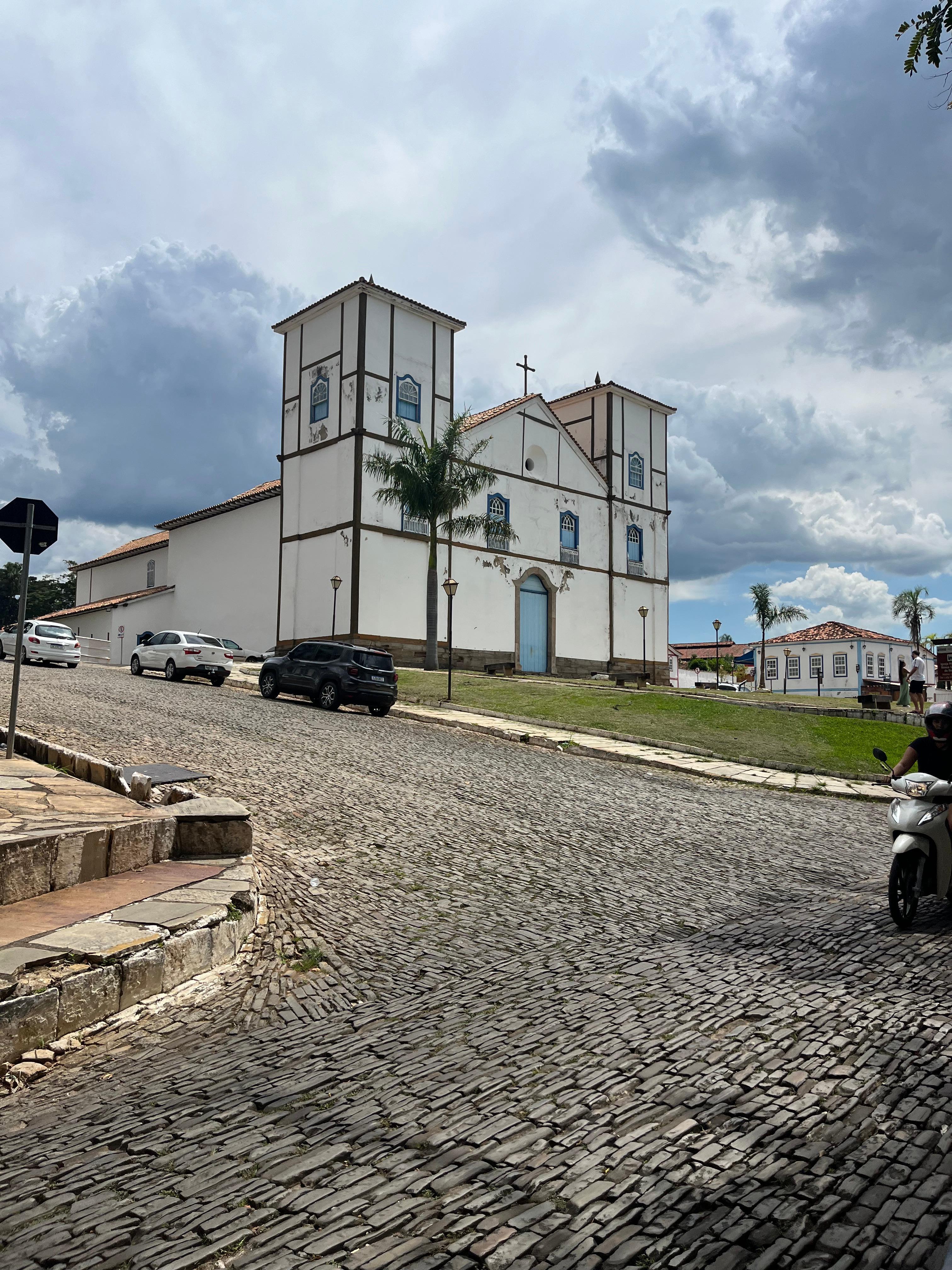 Próximo da Igreja Matriz 