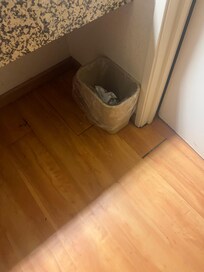 Trash can FULL. Picture taken after check in.