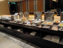 旧正月で周りの朝食のお店がお休みだったので急遽ホテルで朝食を頂きました。