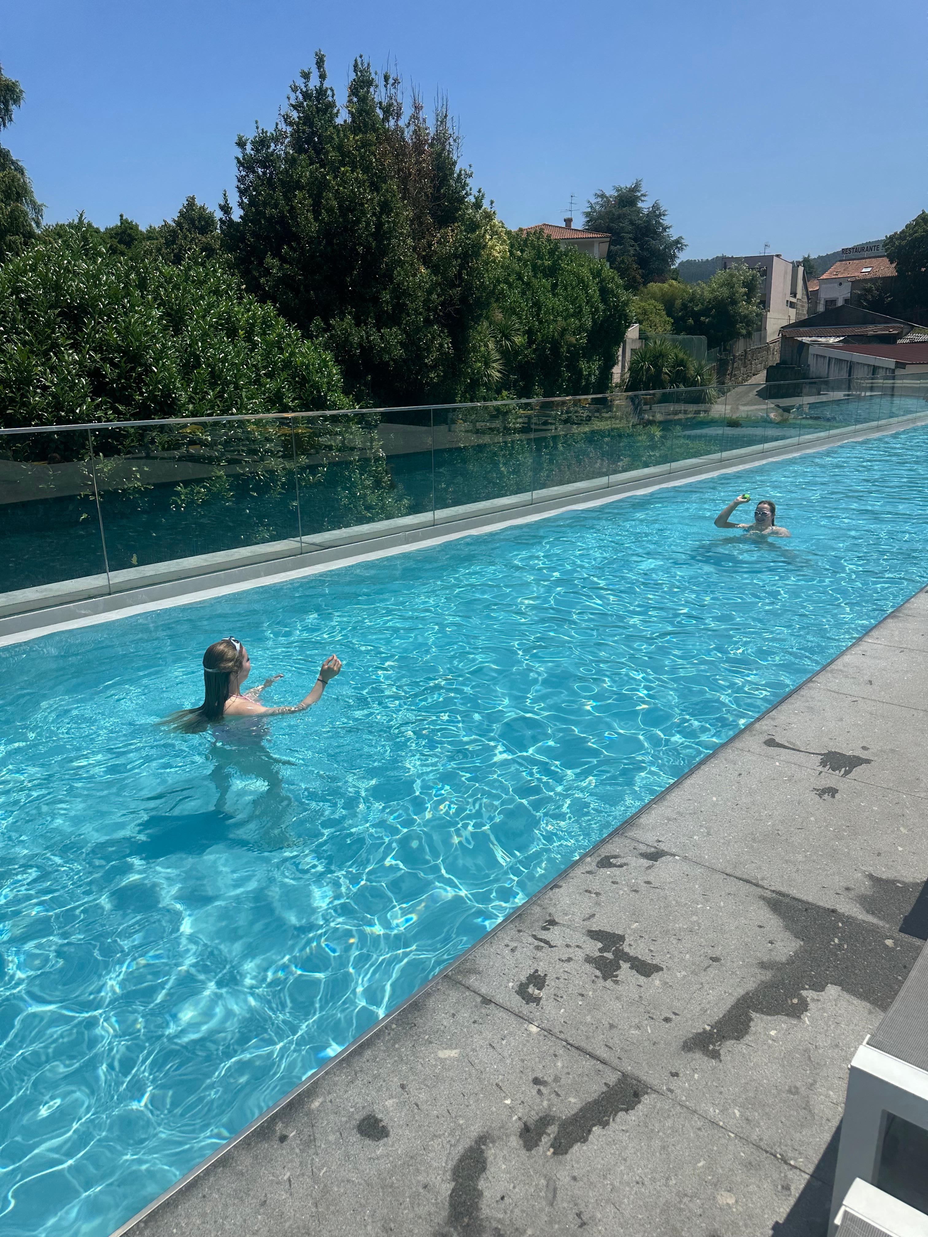 Lovely clean warm pool