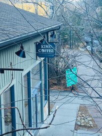 Great coffee shop downstairs!