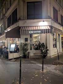 Wonderful restaurant right next door.