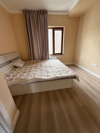 Second bedroom. Well lighted too