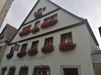 Das Hotel von der Fussgängerzone aus.